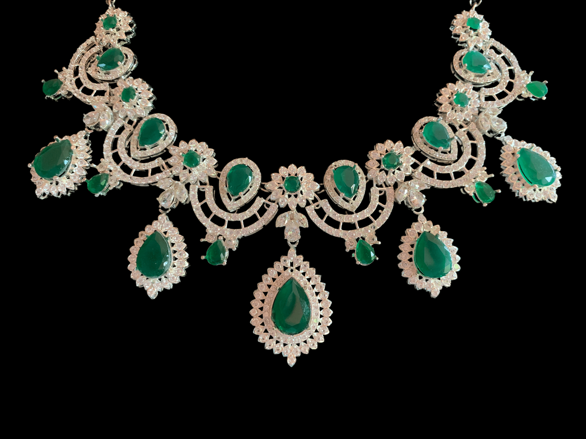 BR8 Sabina Cz bridal set ( READY TO SHIP)