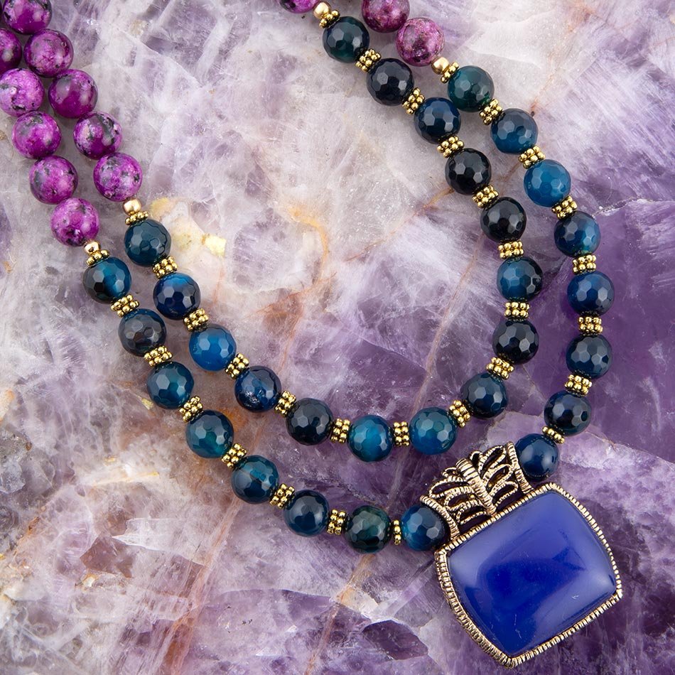 Indigo Blue Agate Pendant Statemen Golden Necklace
