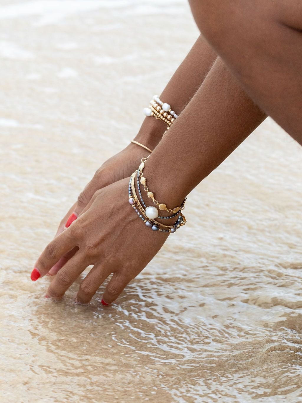 Gold Peacock Pearl Bead Bracelet - Hiwahiwa