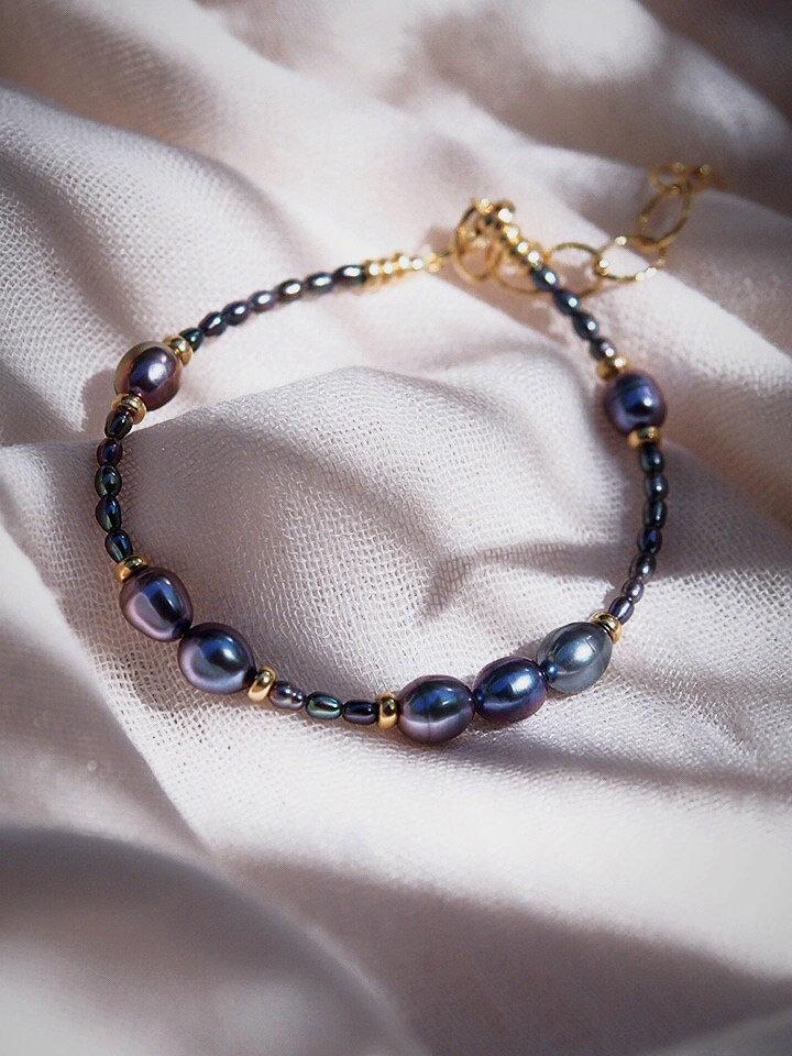 Gold Peacock Pearl Bead Bracelet - Hiwahiwa