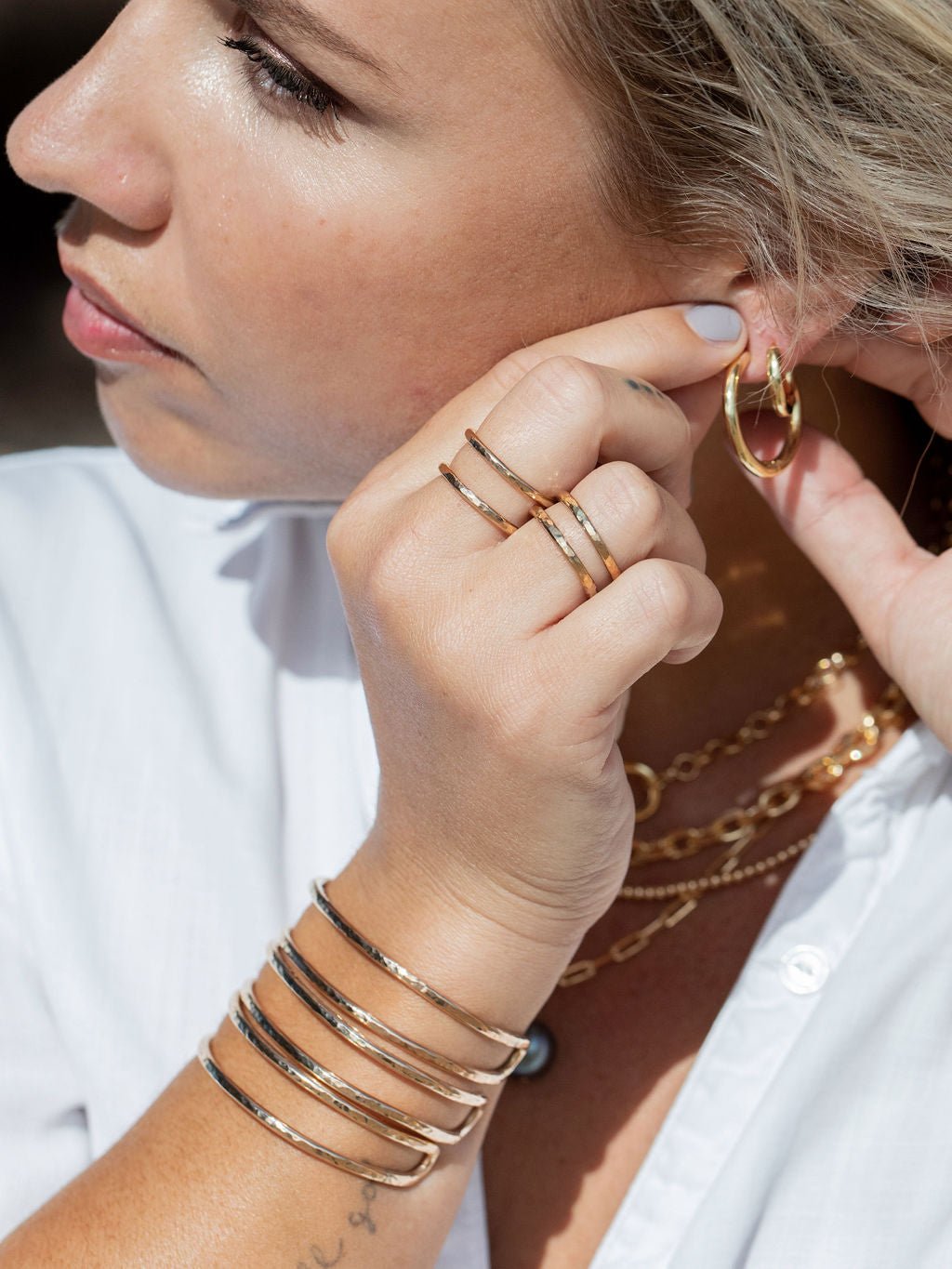 Perfect Small Gold Huggie Hoop Earrings - Noelani