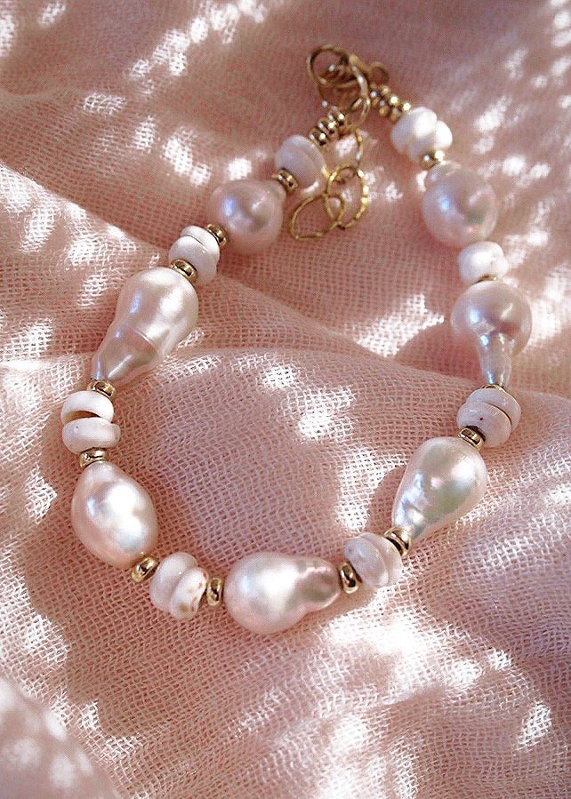 Gold Puka Baroque Pearl Bracelet - Kakahi