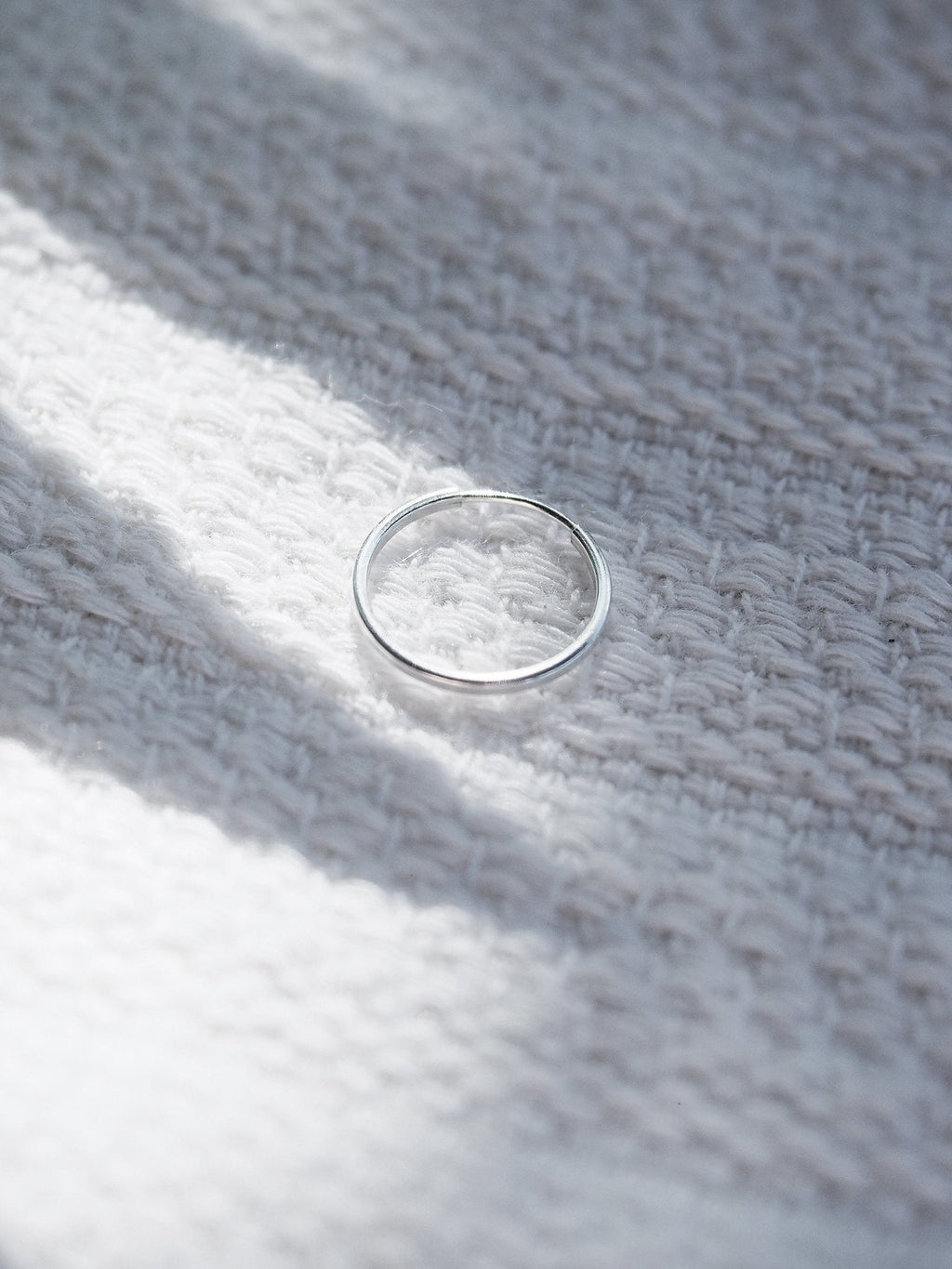 Single Unisex Men's Squared Silver Hoop Earring - Kahua