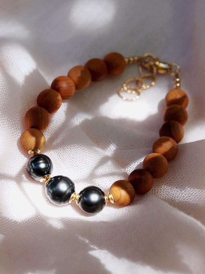 Triple Tahitian Pearl and Sandalwood Bead Bracelet - Kalani