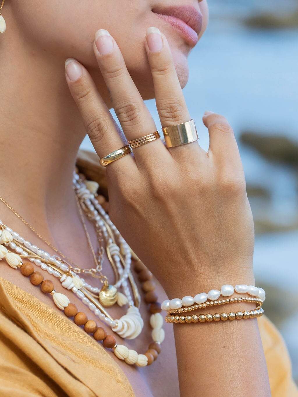 White Pearl Bracelet with Adjustable Gold Chain - Keilani